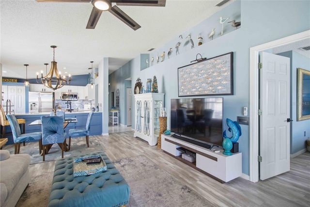 4211 CADDIE DRIVE E 204, Bradenton, FL 34203