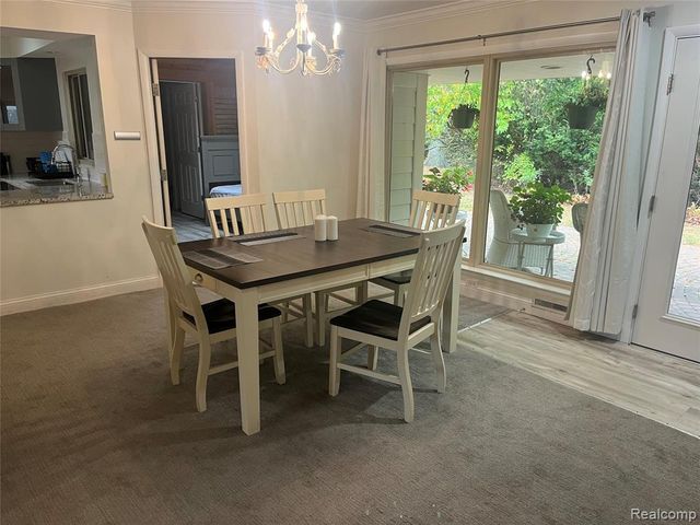 240 Applewood Lane, Bloomfield Village, MI 48302