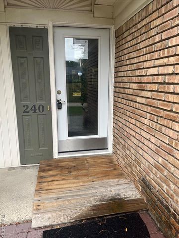 240 Applewood Lane, Bloomfield Village, MI 48302