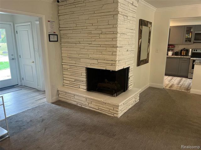 240 Applewood Lane, Bloomfield Village, MI 48302