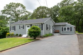 24 Dogwood Lane, Shelton, CT 06484