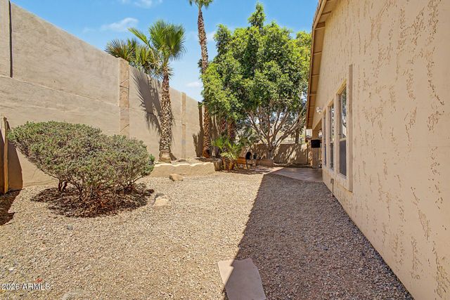 15608 S 7TH Street, Phoenix, AZ 85048