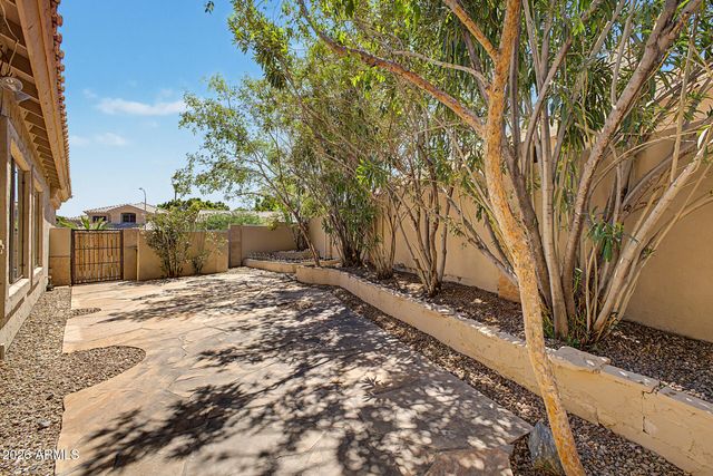 15608 S 7TH Street, Phoenix, AZ 85048