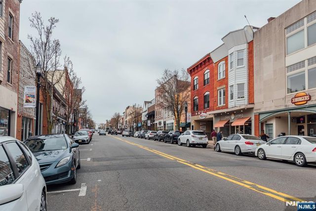 30 Park Avenue 2, Rutherford, NJ 07070