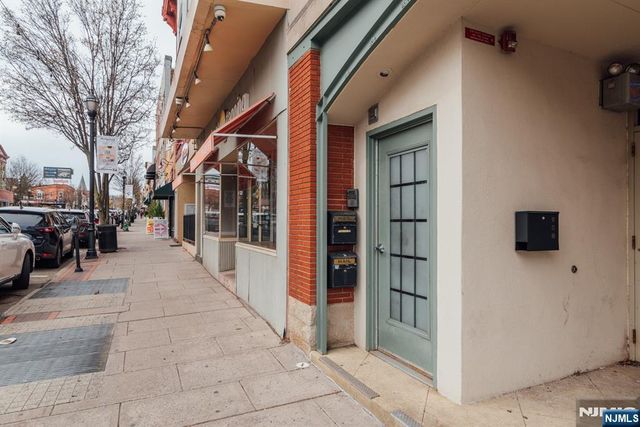 30 Park Avenue 2, Rutherford, NJ 07070