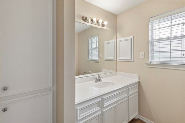 2511 Westwood Main Drive, Bryan, TX 77807