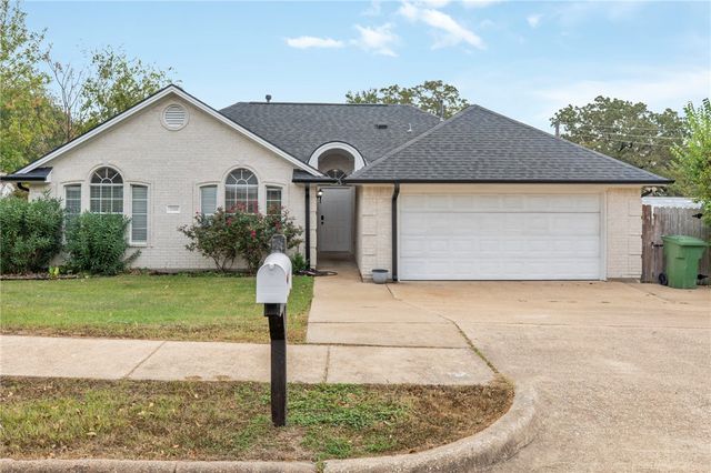 2511 Westwood Main Drive, Bryan, TX 77807