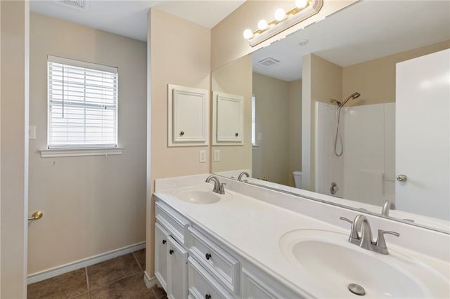 2511 Westwood Main Drive, Bryan, TX 77807