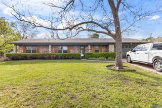 1035 Chevy Chase St., Gladewater, TX 75647