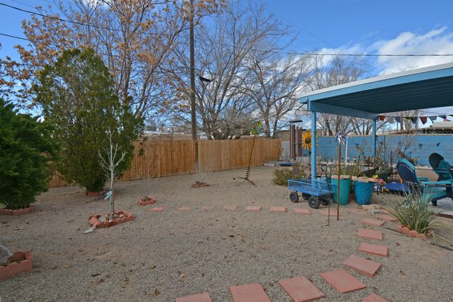 913 Cagua Drive NE, Albuquerque, NM 87108