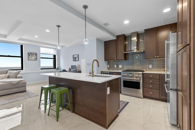 50 W Broad Street, 3401, Columbus, OH 43215