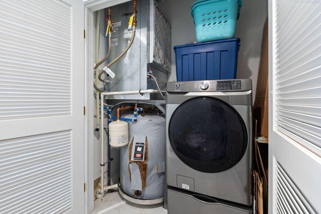 50 W Broad Street, 3401, Columbus, OH 43215