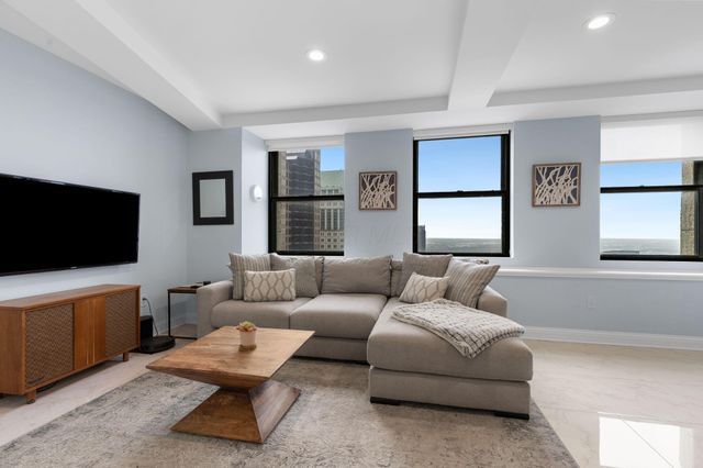 50 W Broad Street, 3401, Columbus, OH 43215