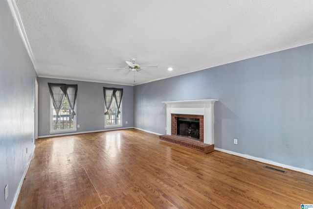 200 FOREST HILLS CIRCLE, Alabaster, AL 35007