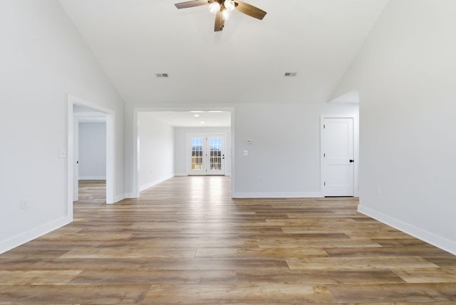 213 Max Cavnes Road, Danville, KY 40422