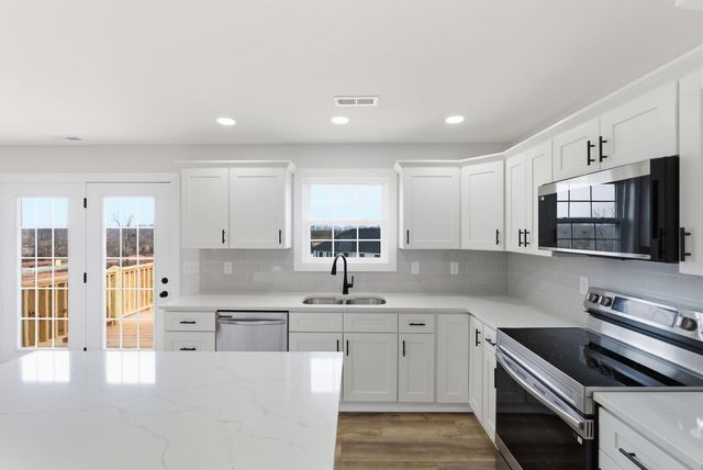 213 Max Cavnes Road, Danville, KY 40422