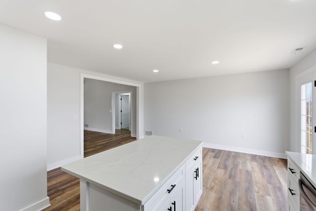 213 Max Cavnes Road, Danville, KY 40422