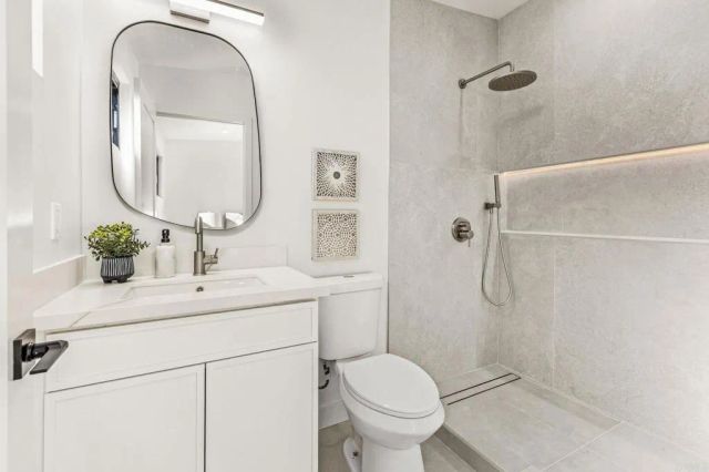 4725 Conrad, San Diego, CA 92117