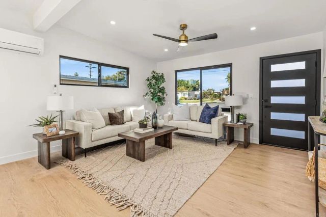 4725 Conrad, San Diego, CA 92117