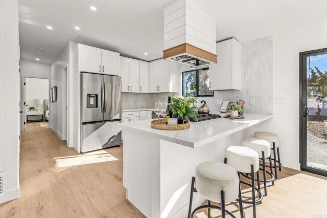 4725 Conrad, San Diego, CA 92117