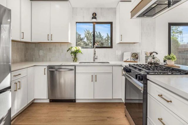 4725 Conrad, San Diego, CA 92117