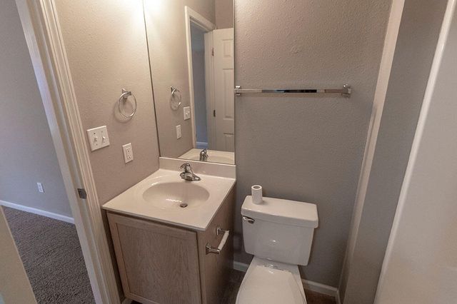 4010 SNOWY OWL DR, Columbia, MO 65202