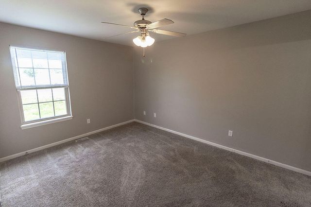 4010 SNOWY OWL DR, Columbia, MO 65202