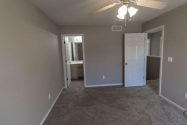 4010 SNOWY OWL DR, Columbia, MO 65202