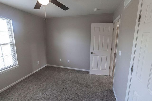 4010 SNOWY OWL DR, Columbia, MO 65202