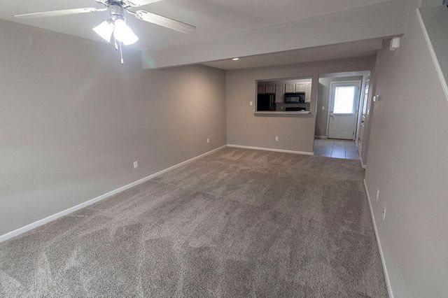 4010 SNOWY OWL DR, Columbia, MO 65202