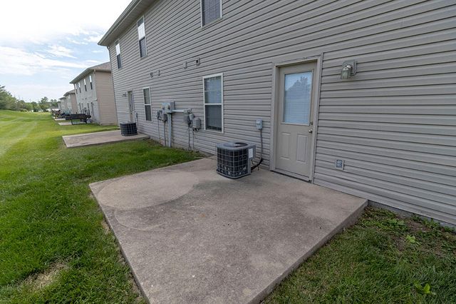 4010 SNOWY OWL DR, Columbia, MO 65202