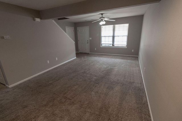 4010 SNOWY OWL DR, Columbia, MO 65202