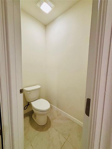 352 ALEXZANDER WAY, Winter Haven, FL 33881