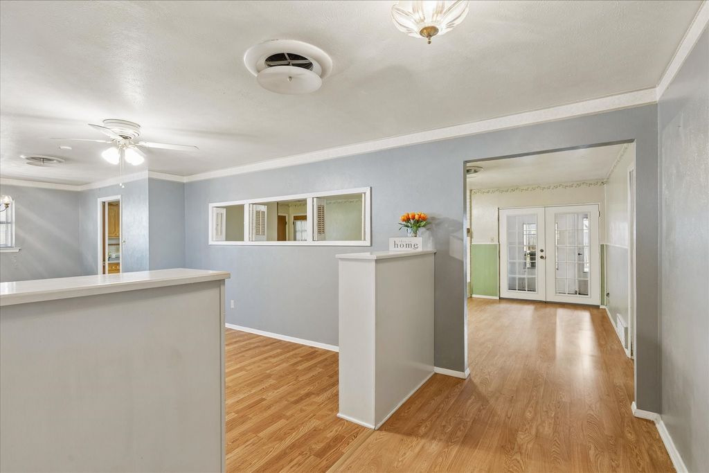 512 Brown Trail Court, Hurst, TX 76053 — photo 5