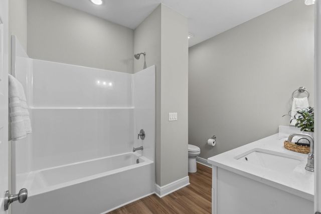 8288 Tavira Street, Navarre, FL 32566