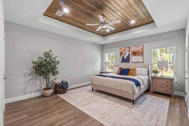 8288 Tavira Street, Navarre, FL 32566