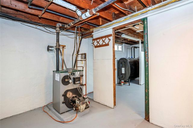 119 E 13th Street, Huntington Station, NY 11746