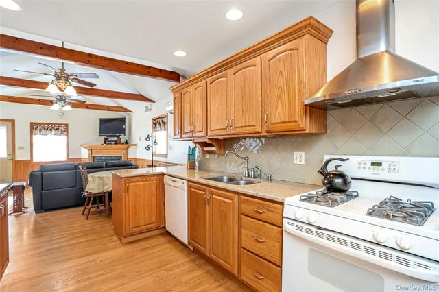 119 E 13th Street, Huntington Station, NY 11746