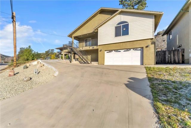17819 Elizabeth Lake, Lake Hughes, CA 93532