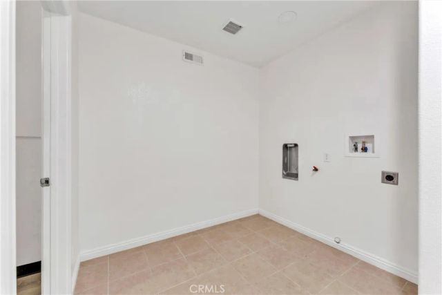 17819 Elizabeth Lake, Lake Hughes, CA 93532