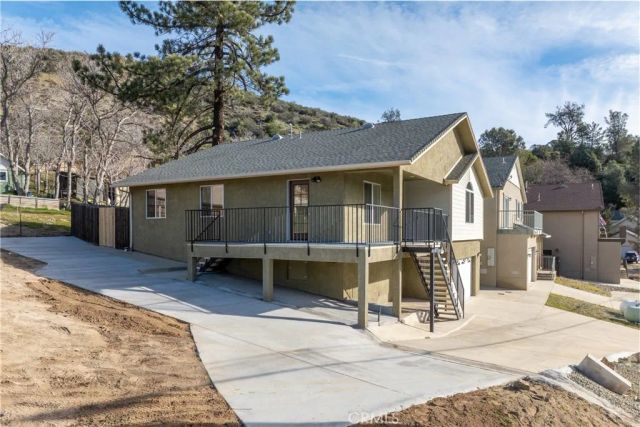 17819 Elizabeth Lake, Lake Hughes, CA 93532
