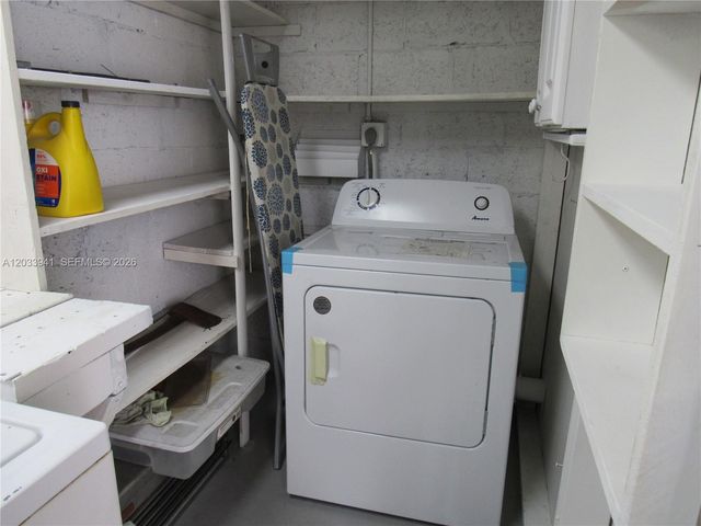 2016 SW 37th Ave 1, Fort Lauderdale, FL 33312