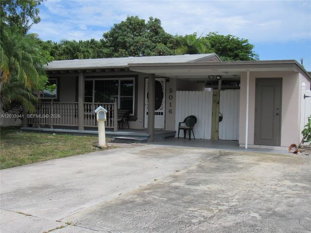 2016 SW 37th Ave 1, Fort Lauderdale, FL 33312
