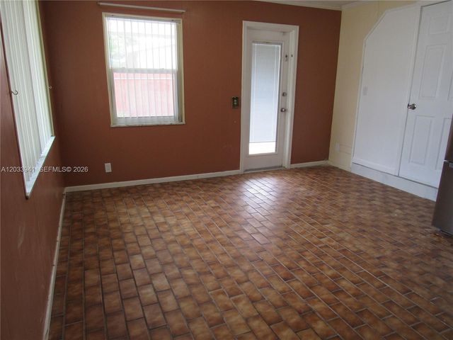 2016 SW 37th Ave 1, Fort Lauderdale, FL 33312
