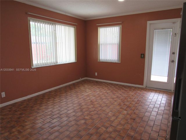 2016 SW 37th Ave 1, Fort Lauderdale, FL 33312