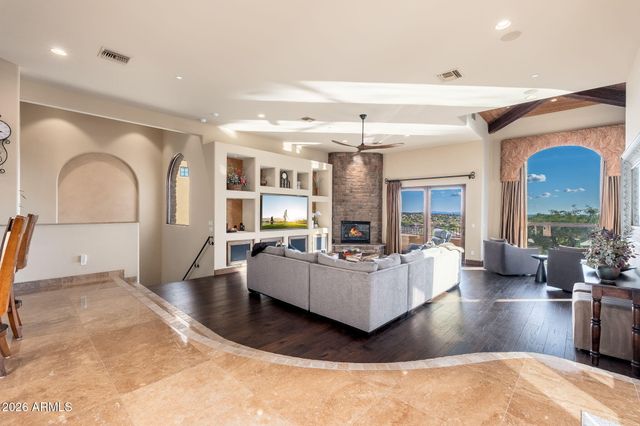 11448 E DREYFUS Avenue, Scottsdale, AZ 85259