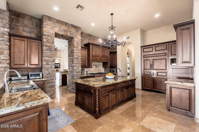 11448 E DREYFUS Avenue, Scottsdale, AZ 85259