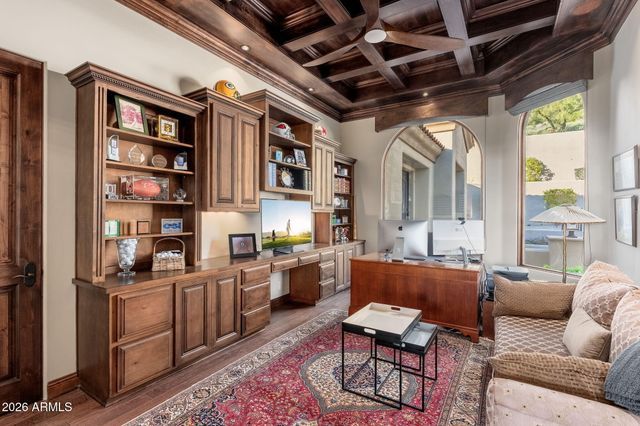 11448 E DREYFUS Avenue, Scottsdale, AZ 85259