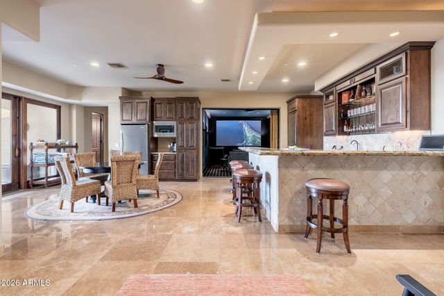 11448 E DREYFUS Avenue, Scottsdale, AZ 85259