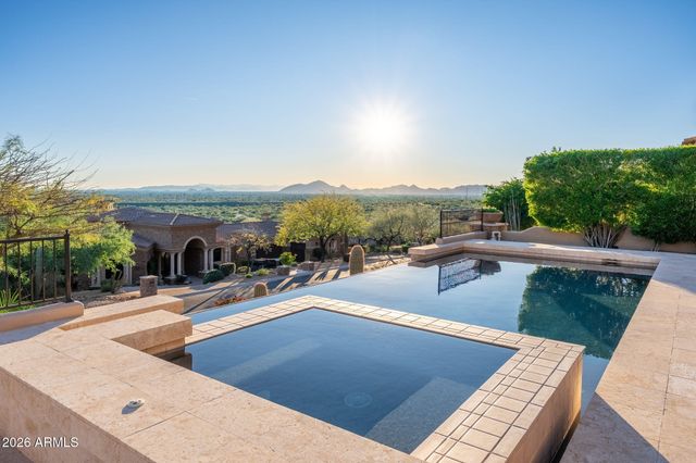 11448 E DREYFUS Avenue, Scottsdale, AZ 85259